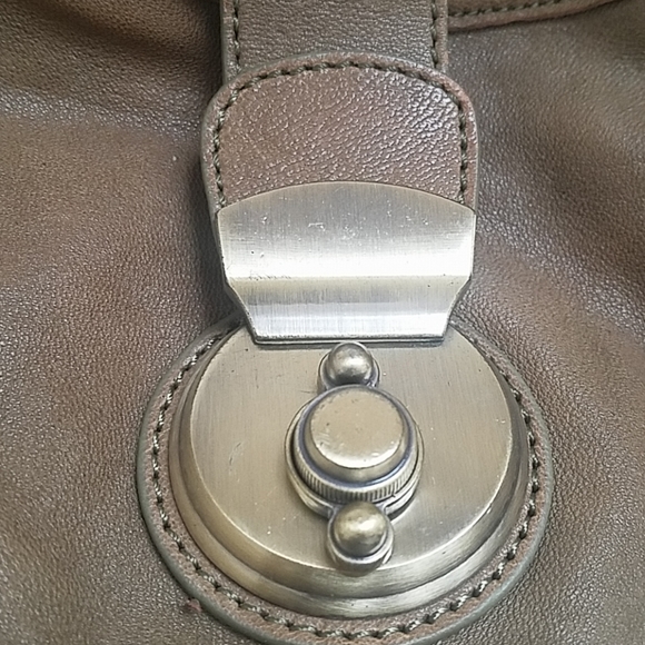 Serial leather hobo bag - Picture 4 of 7